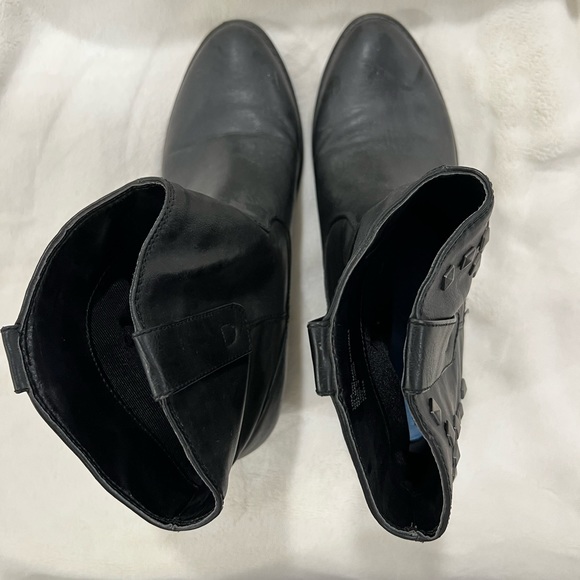 Arizona Black Studded Booties Size 10 - Picture 4 of 6